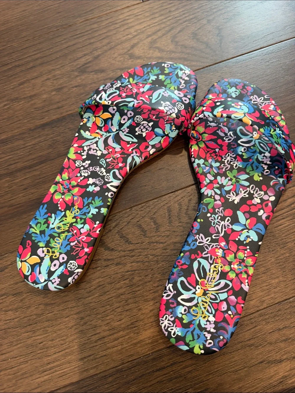 Lilly Pulitzer good size